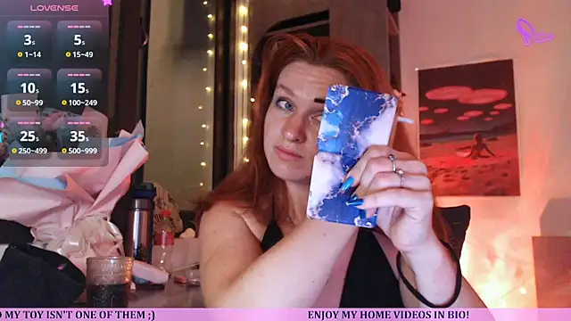 Cassie Wild online show from April 22, 12:56 pm