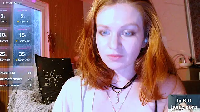 Snapshot of Cassie_Wild chatting on September 28, 1:40 pm Cassie Wild online show from September 28, 1:40 pm