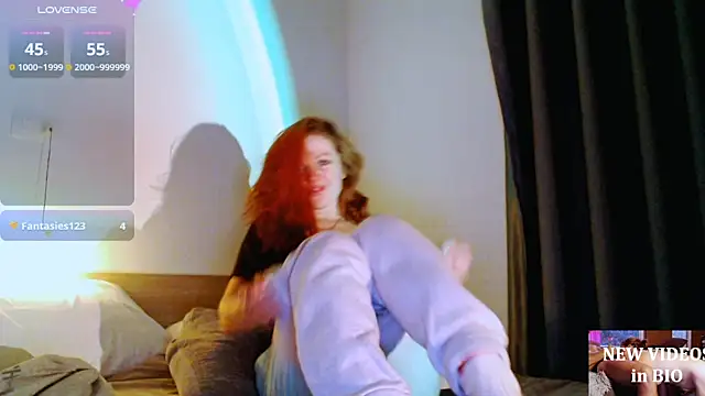 Cassie Wild online show from November 22, 1:43 pm