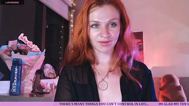 Cassie Wild online show from April 20, 1:45 pm