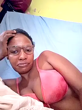 pretty babez online show from February 17, 5:47 am