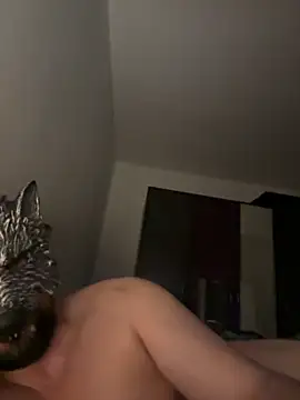 Tomhot3869 online show from December 1, 8:21 pm