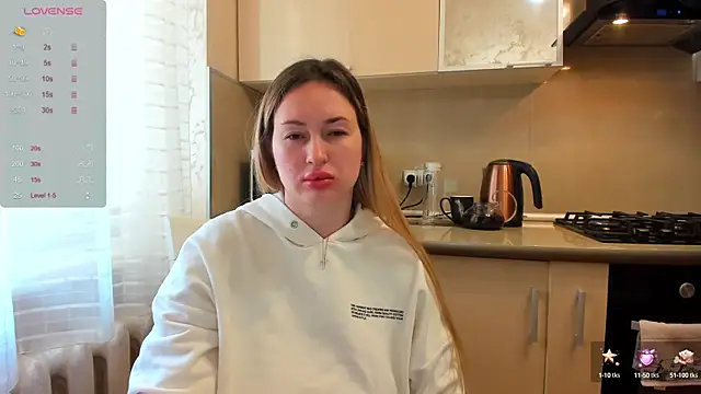 Snapshot of eva_rose7 chatting on March 2, 8:25 pm eva rose7 online show from March 2, 8:25 pm