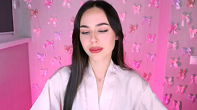 EmiliEliott online show from November 4, 12:36 am