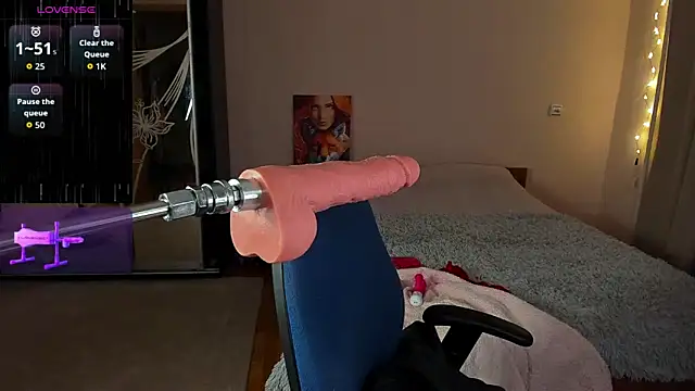 Cherry  Girl online show from November 10, 9:09 pm