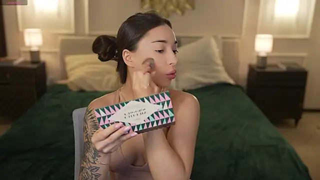 Jasmine Flow online show from February 21, 8:27 am