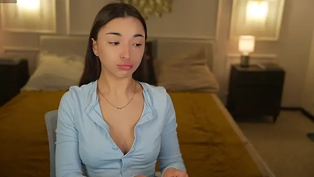 Jasmine Flow online show from April 4, 7:26 am