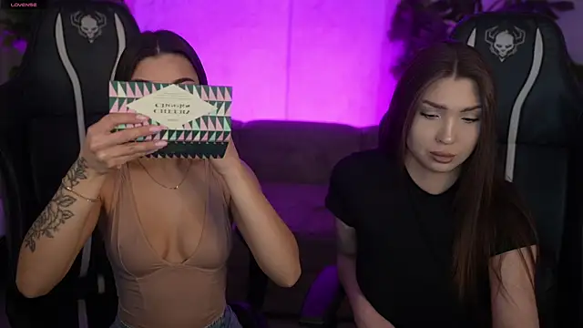 Jasmine Flow online show from February 9, 8:12 am