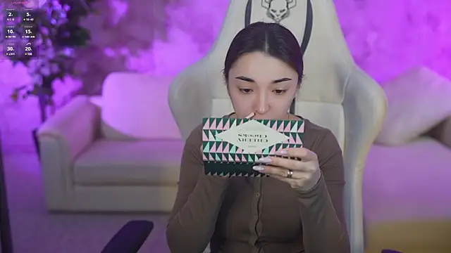 Snapshot of Jasmine_Flow chatting on February 24, 7:55 am Jasmine Flow online show from February 24, 7:55 am