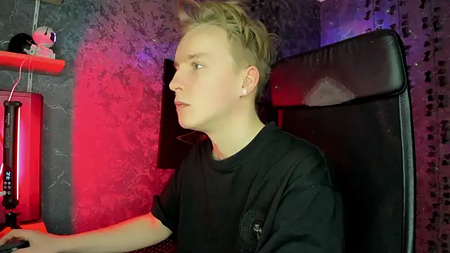 AlexxSweet online show from February 1, 6:44 am