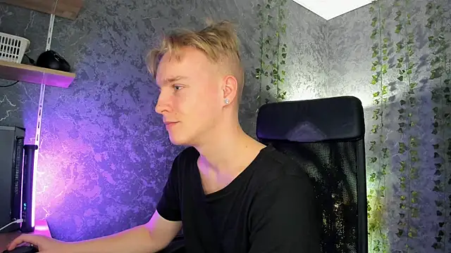 AlexxSweet online show from December 21, 6:04 am