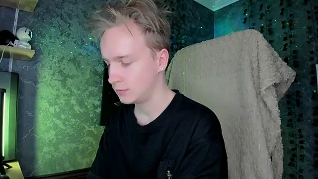 AlexxSweet online show from February 8, 6:44 am