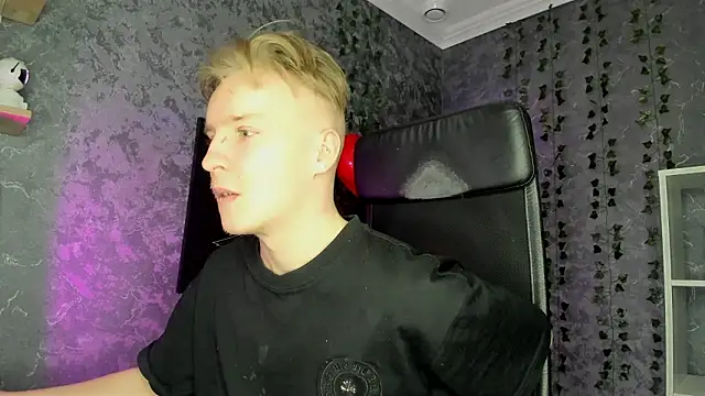 AlexxSweet online show from February 14, 7:08 am