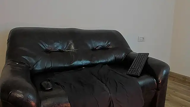 Snapshot of KingMalcom chatting on February 19, 1:50 pm KingMalcom online show from February 19, 1:50 pm