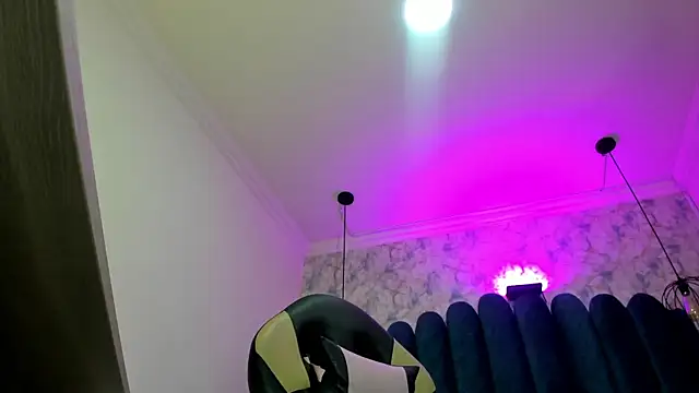 Snapshot of nalalye_cruzz_ chatting on February 26, 3:50 am nalalye cruzz online show from February 26, 3:50 am