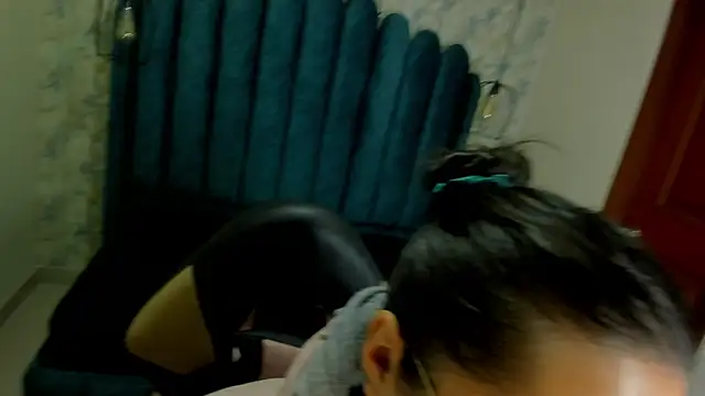 nalalye cruzz  online show from January 11, 2:51 am