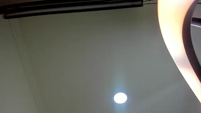 nalalye cruzz  online show from January 14, 2:48 am