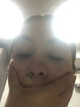 Snapshot of nalalye_cruzz_ chatting on February 23, 12:34 am nalalye cruzz online show from February 23, 12:34 am