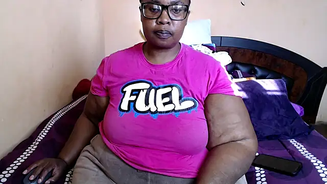 ZOQULUx online show from March 28, 2:51 pm