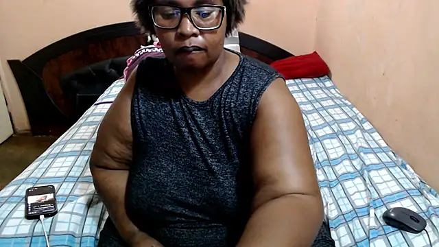 ZOQULUx online show from May 10, 6:21 pm