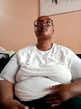 ZOQULUx online show from March 15, 1:40 pm