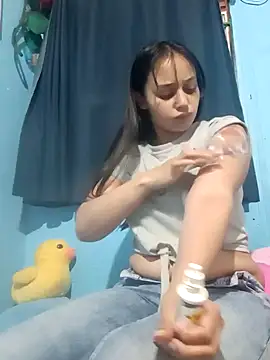 Snapshot of clarisse69 chatting on January 16, 4:17 am clarisse69 online show from January 16, 4:17 am