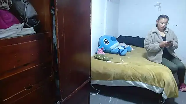 Snapshot of clarisse69 chatting on September 9, 10:08 pm clarisse69 online show from September 9, 10:08 pm