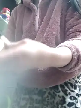 Snapshot of clarisse69 chatting on March 19, 6:12 pm clarisse69 online show from March 19, 6:12 pm