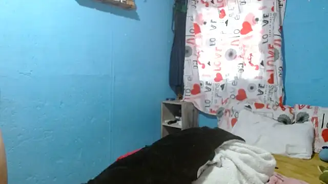 Snapshot of clarisse69 chatting on February 13, 7:21 pm clarisse69 online show from February 13, 7:21 pm