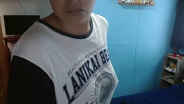 Snapshot of clarisse69 chatting on February 24, 3:31 pm clarisse69 online show from February 24, 3:31 pm