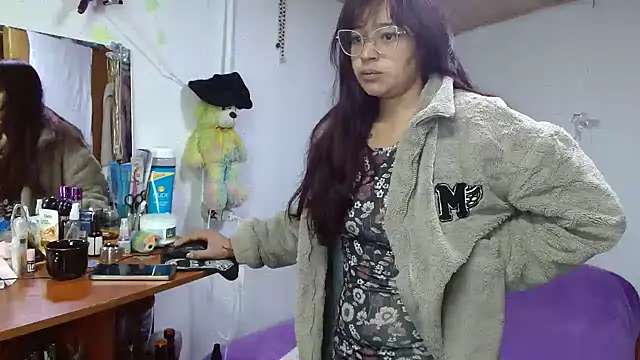 clarisse69 online show from January 13, 4:55 pm