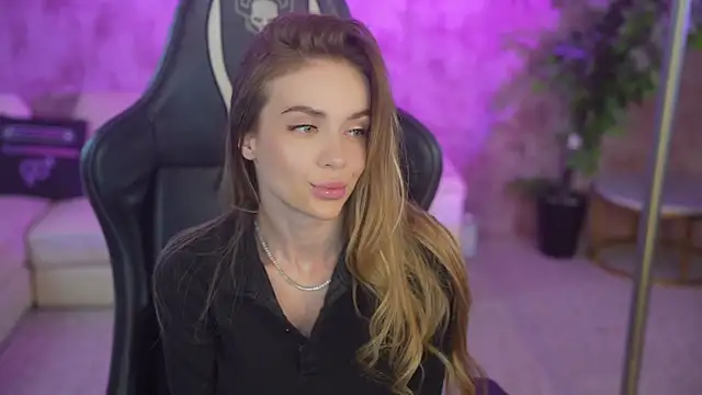 Anabelka054 online show from December 15, 11:38 am