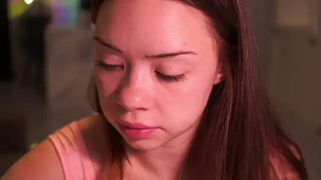 Snapshot of VixenMia chatting on February 17, 3:26 am VixenMia online show from February 17, 3:26 am