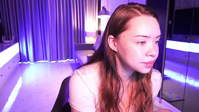 Snapshot of VixenMia chatting on October 1, 2:49 am VixenMia online show from October 1, 2:49 am