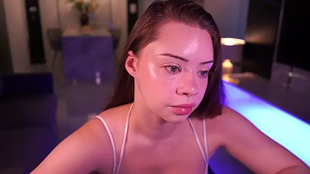 VixenMia online show from November 15, 2:59 am