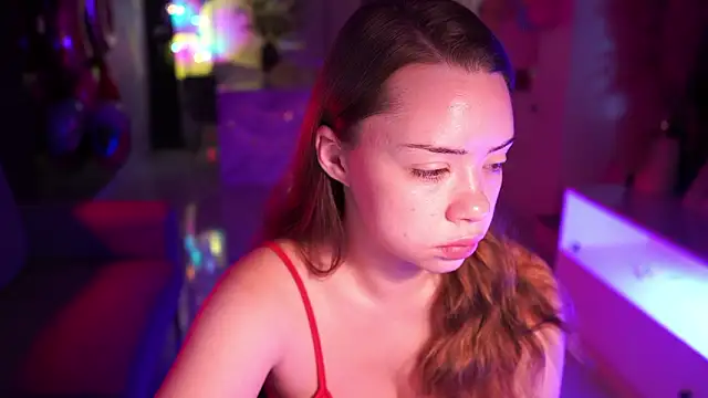 VixenMia online show from March 15, 3:24 am