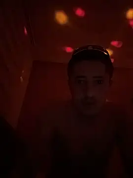 Snapshot of WhiteeMen chatting on November 16, 9:30 pm WhiteeMen online show from November 16, 9:30 pm