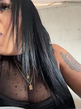 Luisa Fernandaa online show from April 8, 6:09 pm