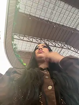 Luisa Fernandaa online show from February 15, 9:03 pm