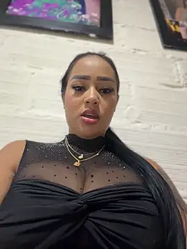 Luisa Fernandaa online show from May 6, 11:20 pm