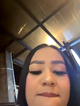 Luisa Fernandaa online show from November 12, 11:30 pm