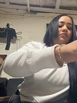 Luisa Fernandaa online show from February 2, 12:20 am