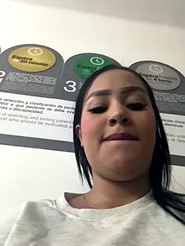 Snapshot of Luisa_Fernandaa chatting on September 24, 1:13 am Luisa Fernandaa online show from September 24, 1:13 am