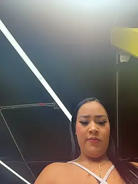 Luisa Fernandaa online show from February 24, 6:42 pm