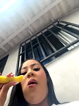 Snapshot of Luisa_Fernandaa chatting on September 20, 7:19 pm Luisa Fernandaa online show from September 20, 7:19 pm