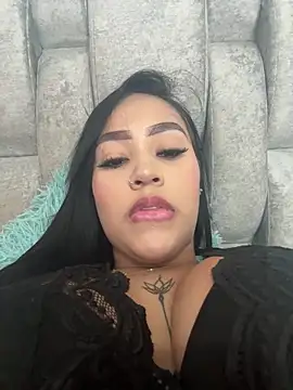 Snapshot of Luisa_Fernandaa chatting on September 25, 12:27 am Luisa Fernandaa online show from September 25, 12:27 am