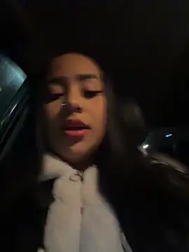 Snapshot of Luisa_Fernandaa chatting on June 10, 11:50 pm Luisa Fernandaa online show from June 10, 11:50 pm