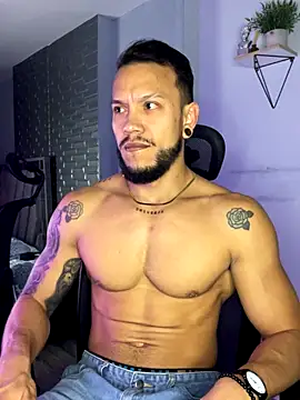 ARON TAYLER01 online show from November 8, 10:30 am