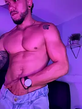 ARON TAYLER01 online show from October 6, 10:27 am