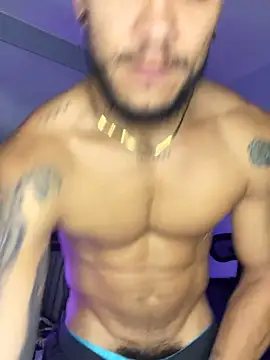 ARON TAYLER01 online show from November 13, 10:41 am